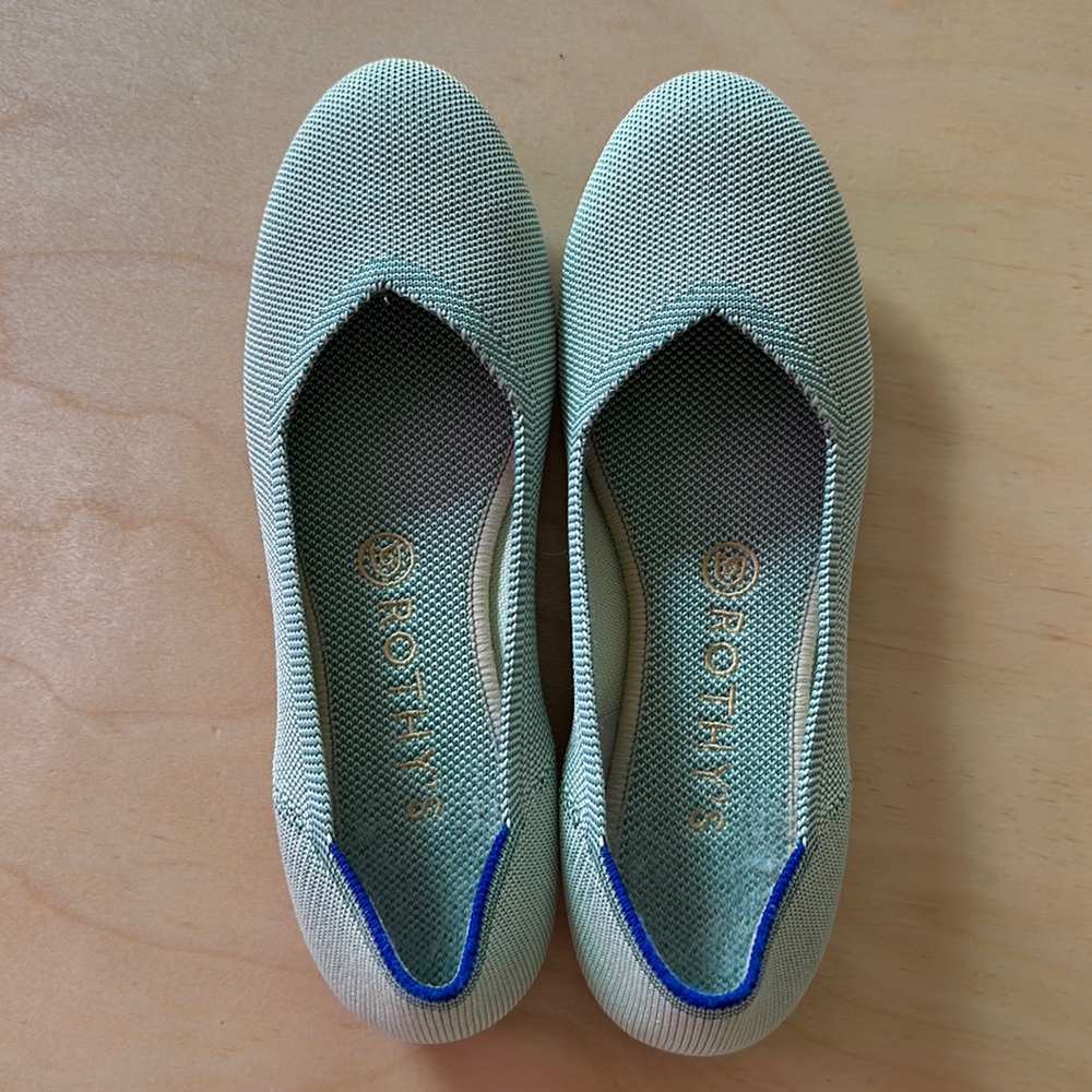 Retired Mint Green Rothy's Flats in size 8